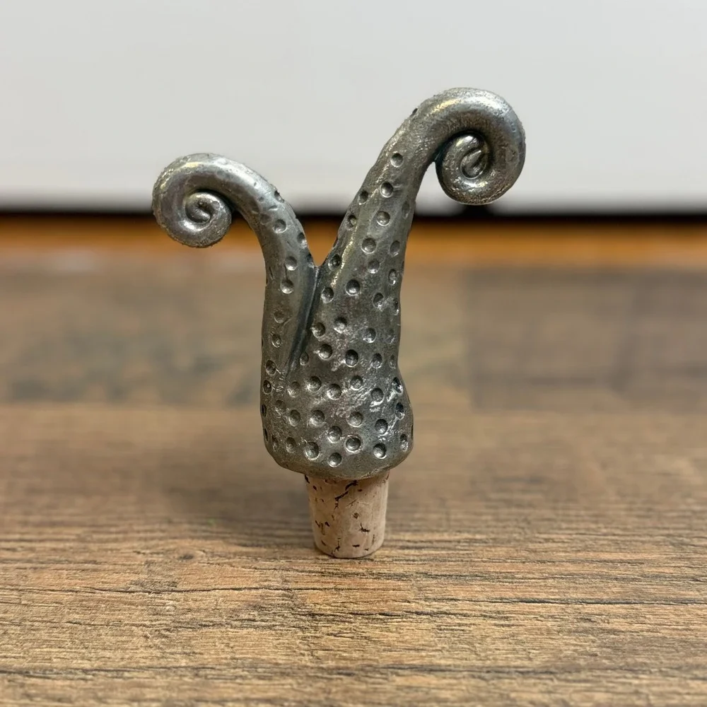 Pewter Wine Bottle Stopper Octopus Silver Tone Barware‎ 4 Inch